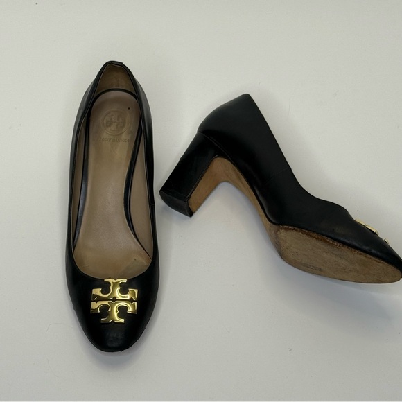 Tory Burch Black and Gold 3 Inch Block Heel with T Signature Logo - Picture 2 of 11
